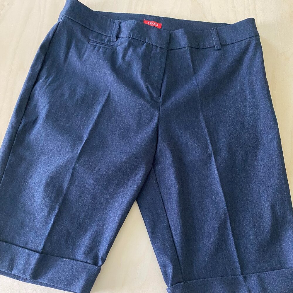 IZOD Ladies Shorts Size 6